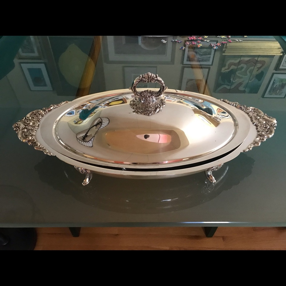 Wallace Baroque 711 3qt Silver Plate Oval serving